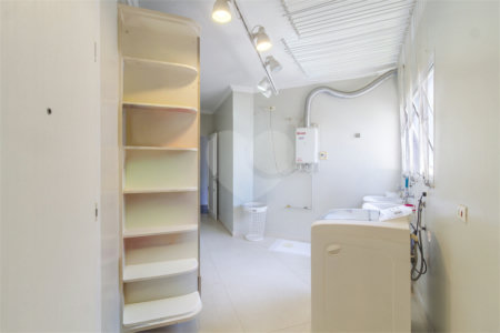 Apartamento à venda com 4 quartos, sendo 2 suítes, em Indianópolis, São Paulo, SP