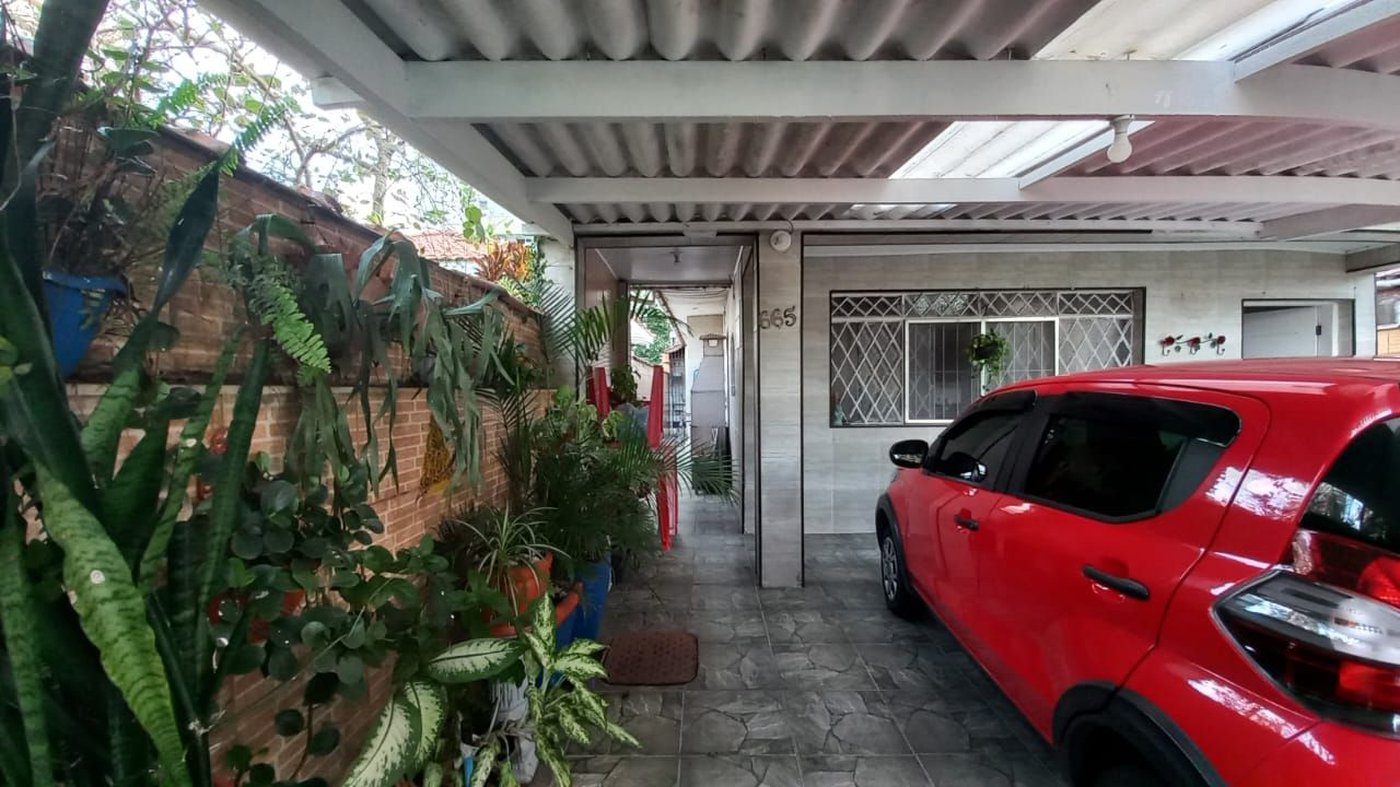 Casa com 2 dormitórios à venda, 100 m² por R$ 700.000,00 - Vila Guilhermina - Praia Grande/SP