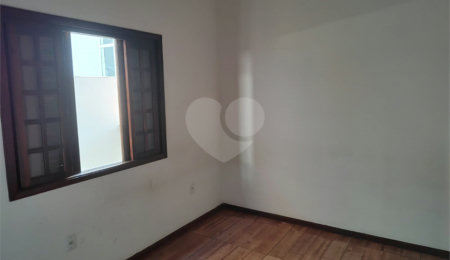 Casa para alugar com 3 quartos, sendo 1 suíte, em Jardim do Lago, Atibaia, SP