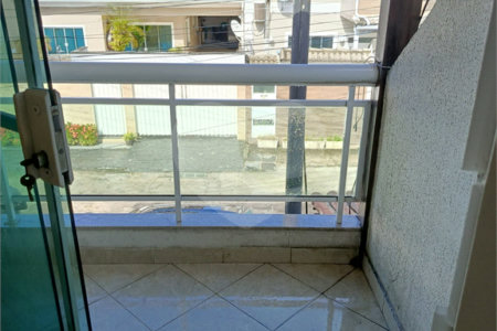 Casa à venda com 3 quartos, sendo 1 suíte, no condomínio Paraíso Classe A, Rio de Janeiro - RJ