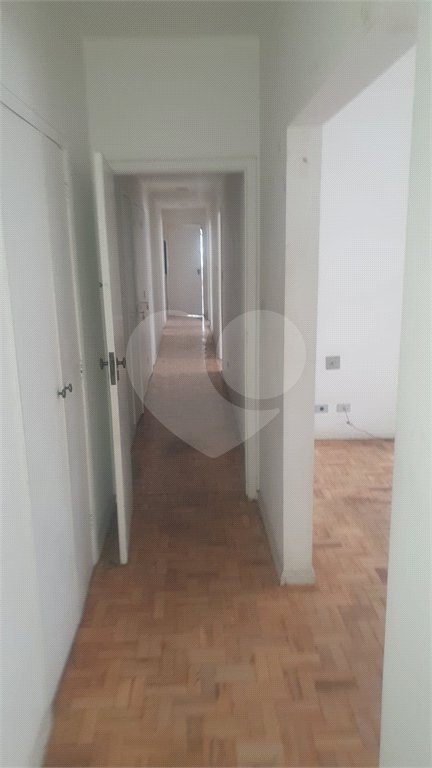 Apartamento à venda com 3 quartos, sendo 2 suítes, em Jardim Paulista, São Paulo, SP