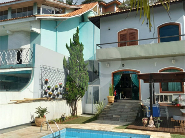 Casa à venda com 4 suítes no condomínio Bibi II, São Paulo - SP