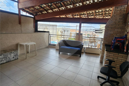 Sobrado à venda com 3 quartos, sendo 1 suíte,  em Vila Nivi, São Paulo, SP