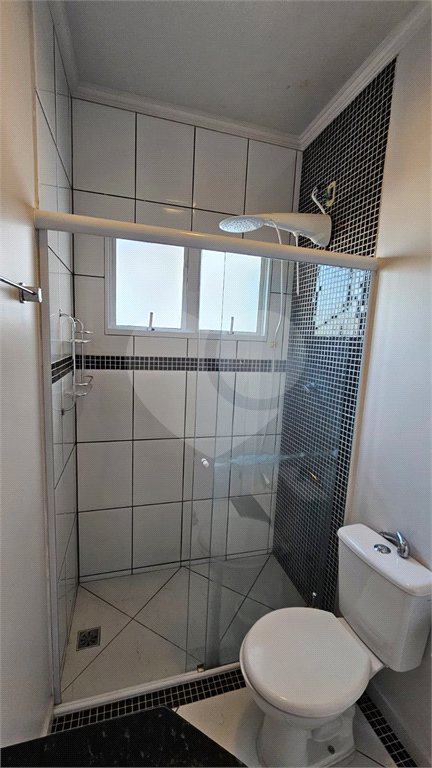 Sobrado à venda com 3 quartos, sendo 1 suíte,  em Residencial Colinas, Mogi das Cruzes, SP