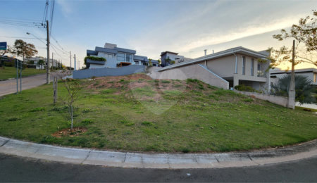 Terreno à venda no condomínio Santa Isabel I, Louveira - SP