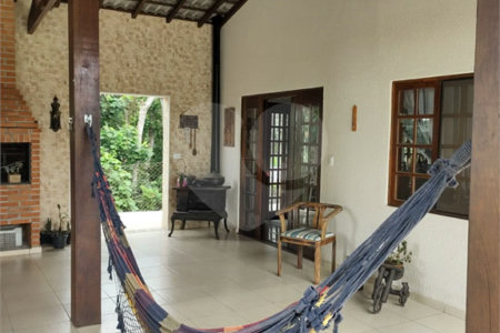 Casa Térrea à venda com 3 quartos, sendo 1 suíte,  em Taiaçupeba, Mogi das Cruzes, SP