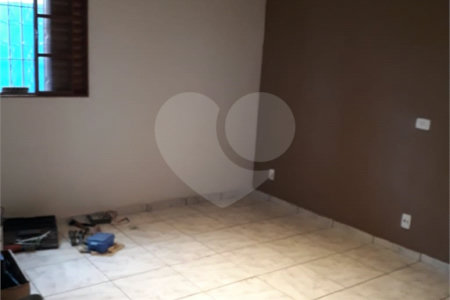 Casa à venda com 2 quartos, sendo 1 suíte, em Jardim Paraíso do Tanque, Atibaia, SP