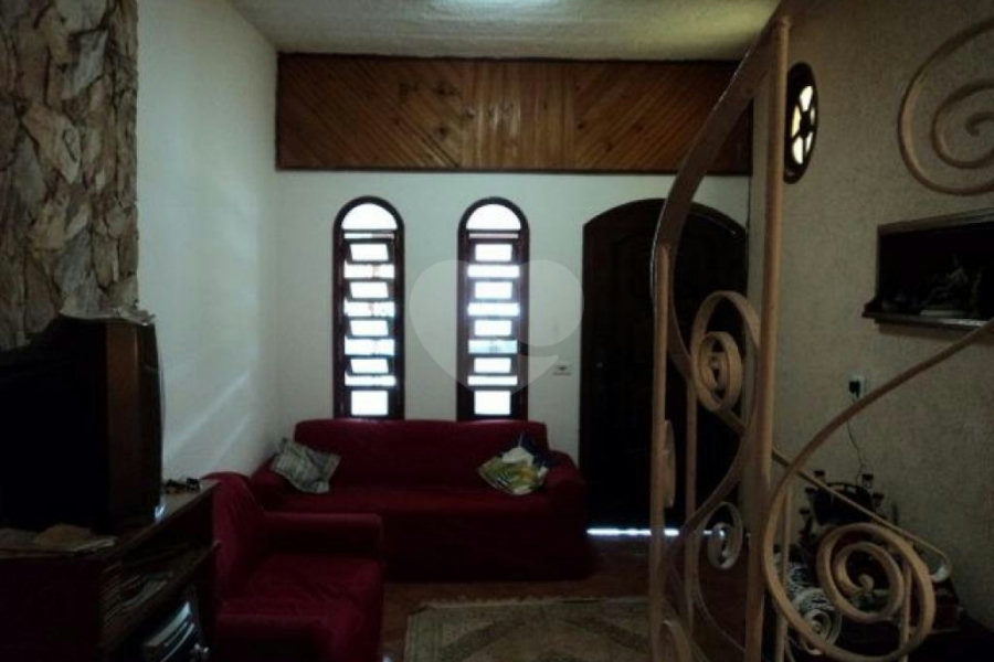 Sobrado à venda com 3 quartos, sendo 2 suítes,  em Tremembé, São Paulo, SP
