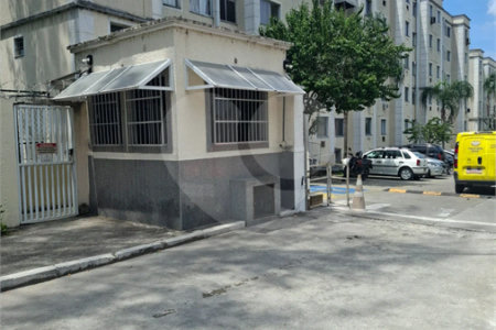 Apartamento à venda com 21 quartos, sendo 1 suíte, em Guaratiba, Rio de Janeiro, RJ