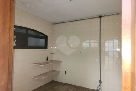 Sobrado à venda ou para alugar com 4 quartos, sendo 2 suítes, no Centro, Araraquara, SP