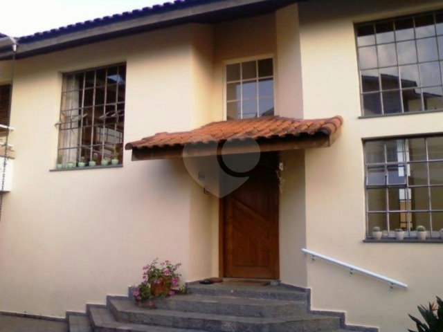 Sobrado à venda com 4 quartos, sendo 2 suítes,  em Jardim Virginia Bianca, São Paulo, SP