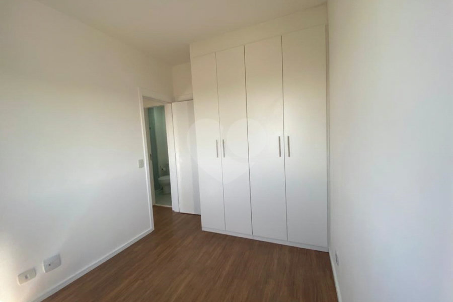 Apartamento à venda ou para alugar com 2 quartos, sendo 1 suíte, em Condomínio Granja Viana Ii, Cotia, SP
