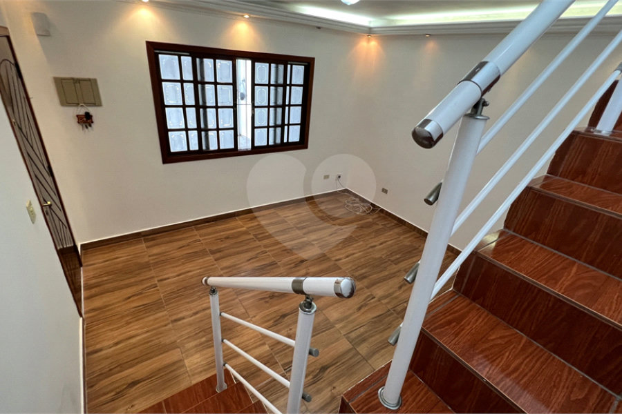 Sobrado à venda com 3 quartos em Vila Nova Cachoeirinha, São Paulo, SP