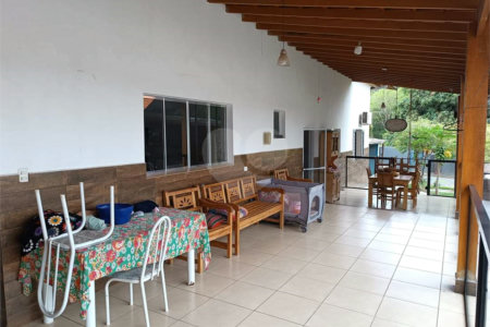 Chácara à venda com 4 quartos, sendo 2 suítes, em João Jabour, Salto, SP