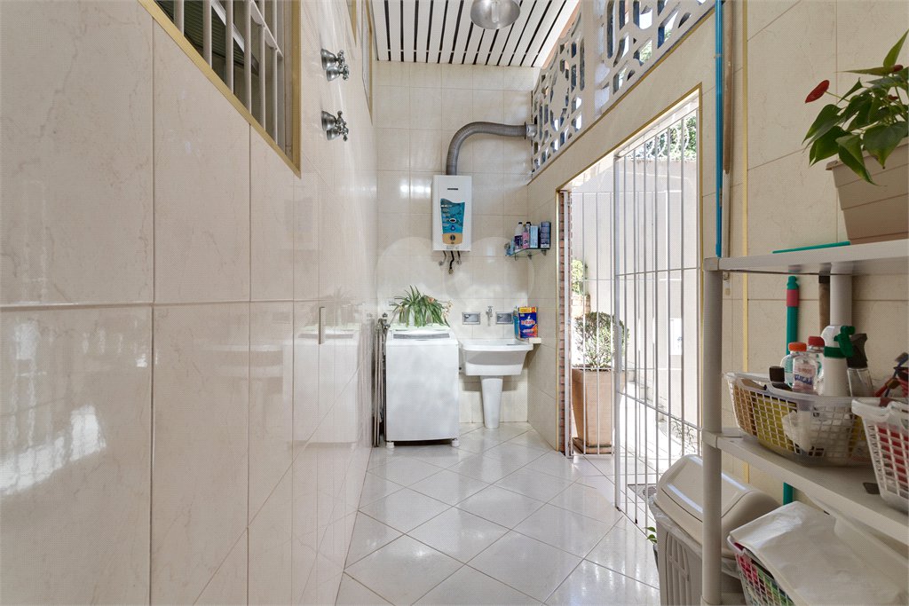 Casa à venda com 3 quartos em Chácara Monte Alegre, São Paulo, SP