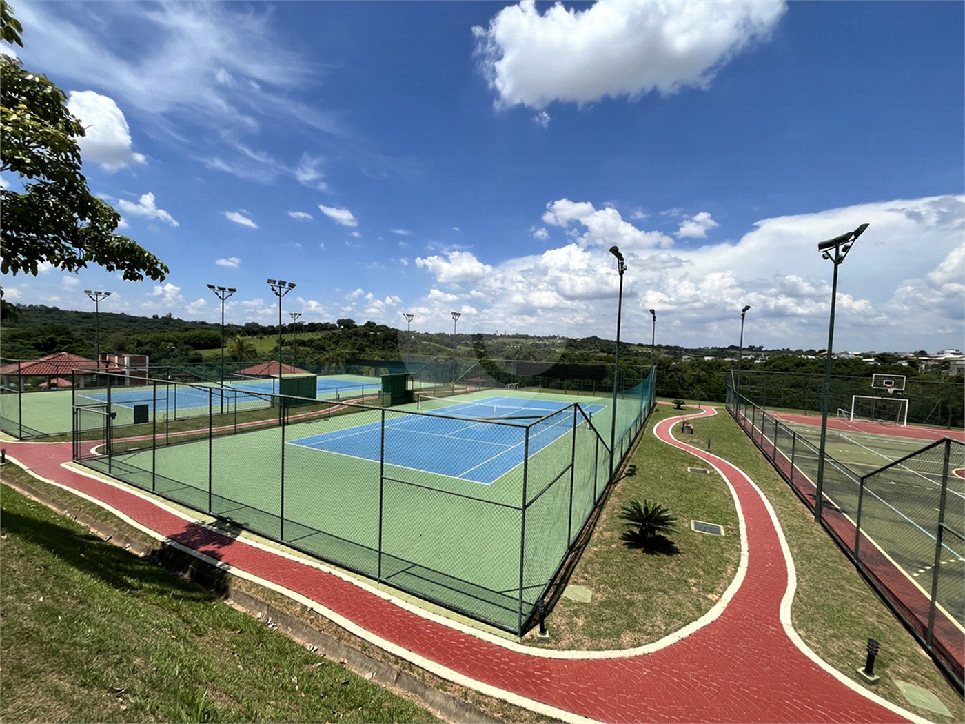 Terreno à venda no condomínio Residencial Saint Charbel, Araçoiaba da Serra - SP