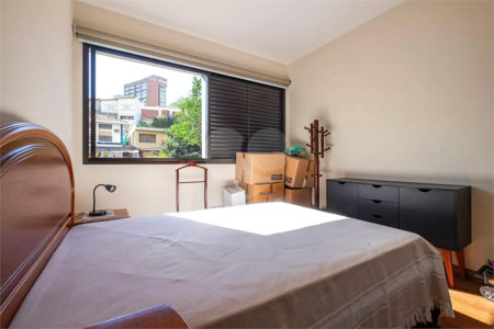 Apartamento à venda com 3 quartos, sendo 1 suíte, em Jardim das Bandeiras, São Paulo, SP