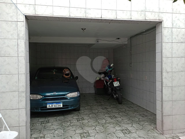 Sobrado à venda com 2 quartos em Horto, São Paulo, SP