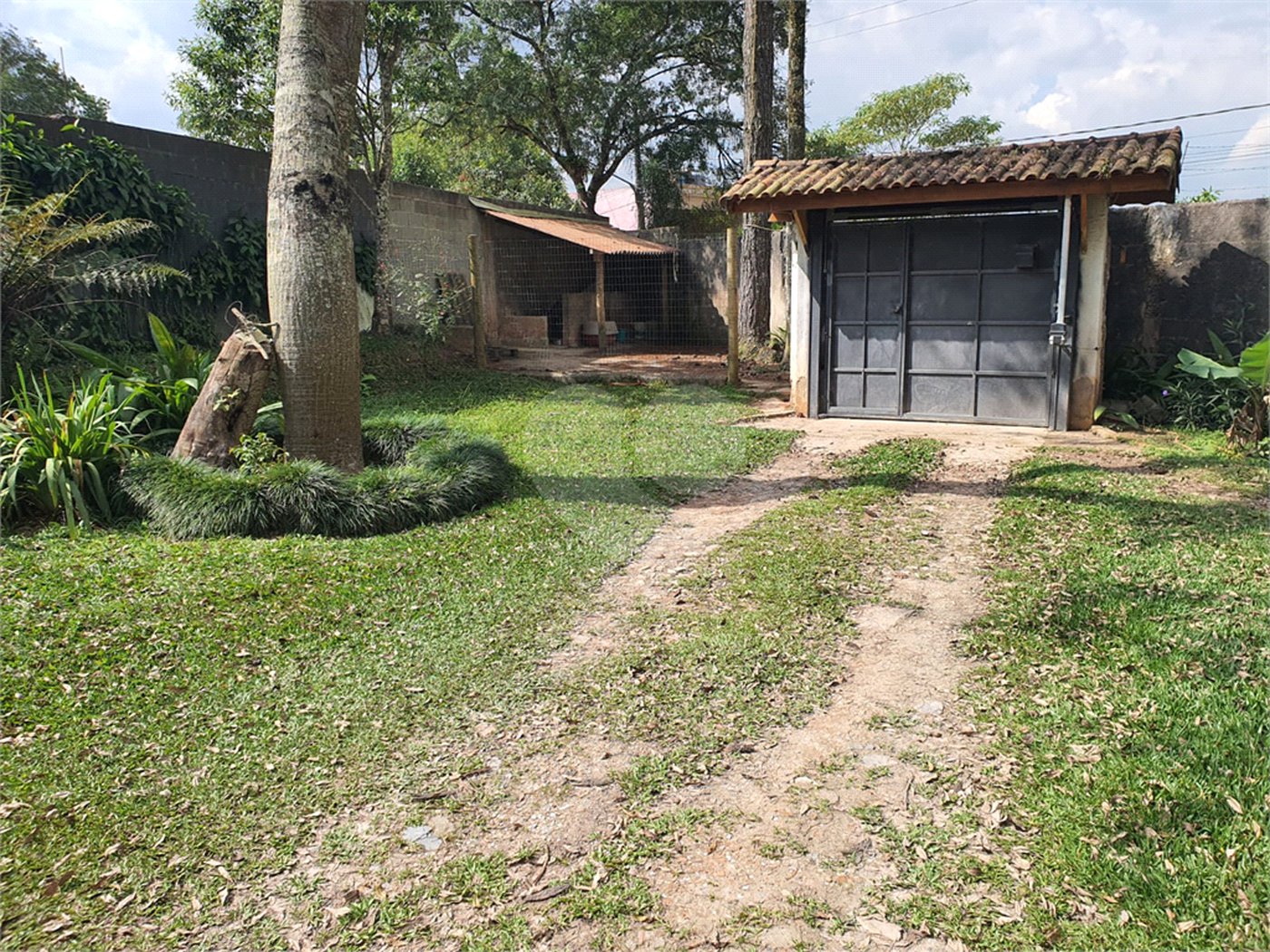 Chácara à venda ou para alugar com 3 quartos em Vila Marcelo, São Paulo, SP