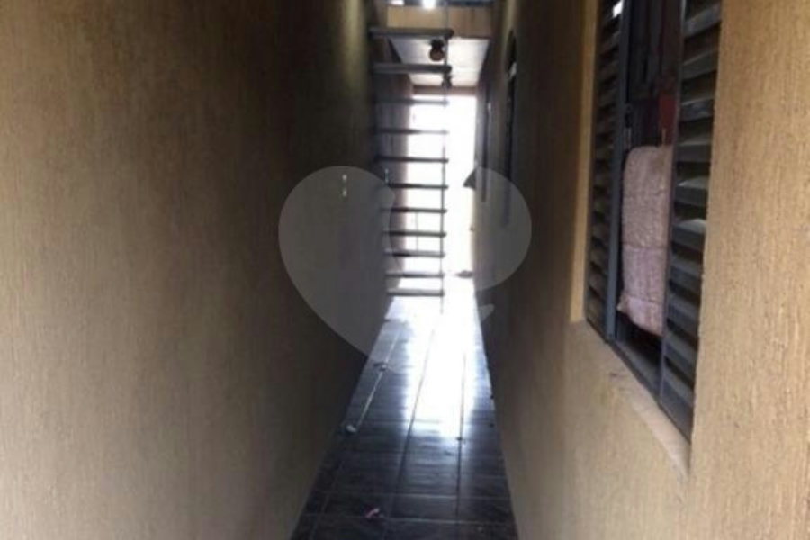 Casa à venda com 4 quartos, sendo 1 suíte, em Tremembé, São Paulo, SP
