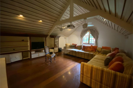 Casa à venda ou para alugar com 5 quartos, sendo 3 suítes,  em Fazenda Morumbi, São Paulo, SP