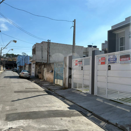 Sobrado à venda com 3 quartos, sendo 1 suíte, em Calmon Viana, Poá, SP