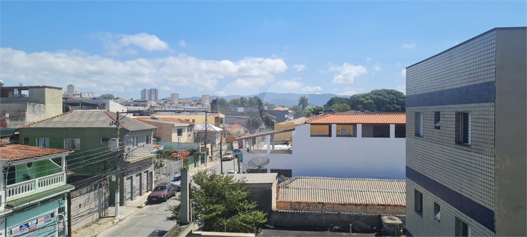 Sobrado à venda com 4 quartos, sendo 2 suítes, em Parque Edu Chaves, São Paulo, SP