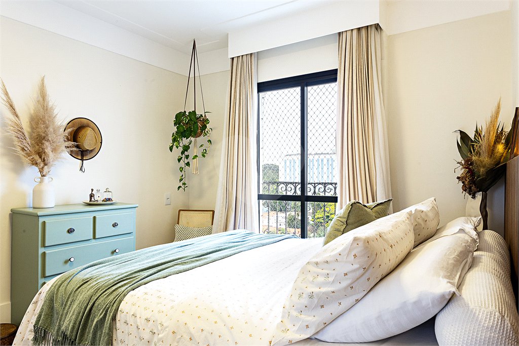 Apartamento à venda com 3 quartos, sendo 1 suíte, em Alto da Boa Vista, São Paulo, SP
