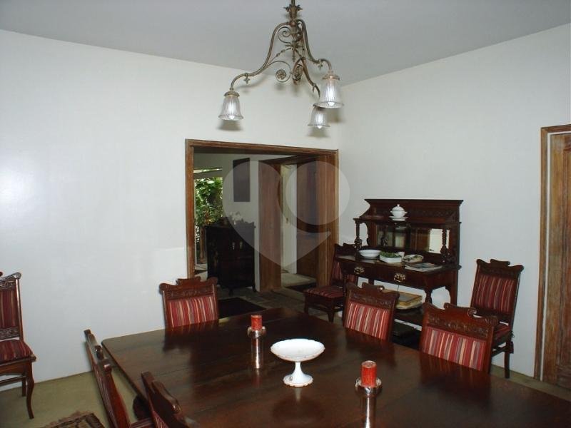 Casa à venda com 4 quartos, sendo 1 suíte, em Brooklin Velho, São Paulo, SP
