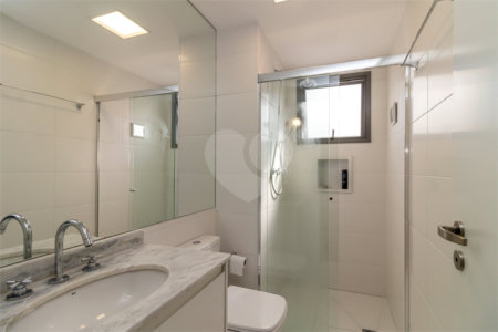 Apartamento à venda com 2 suítes em Santo Amaro, São Paulo, SP