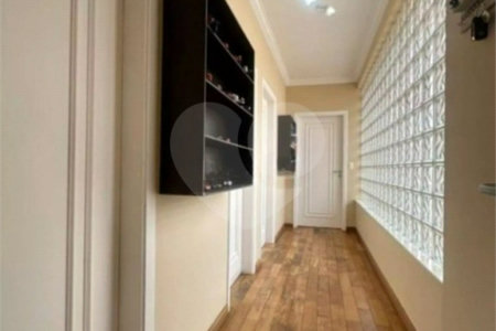 Casa à venda com 3 quartos, sendo 1 suíte, no condomínio Residencial Delle Stelle, Louveira - SP