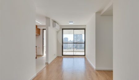 Apartamento à venda com 3 quartos, sendo 1 suíte,  em Chácara Santo Antônio, São Paulo, SP
