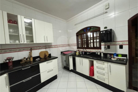 Casa à venda com 3 quartos em Jardim Tupã, São Paulo, SP