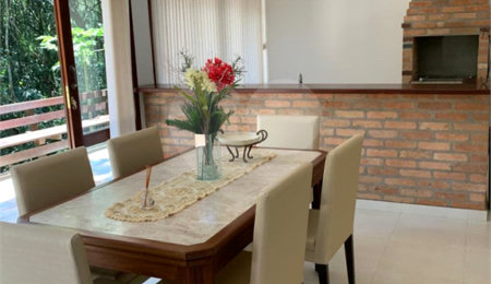 Casa à venda com 3 suítes no condomínio Parque Imperial da Cantareira, Mairiporã - SP