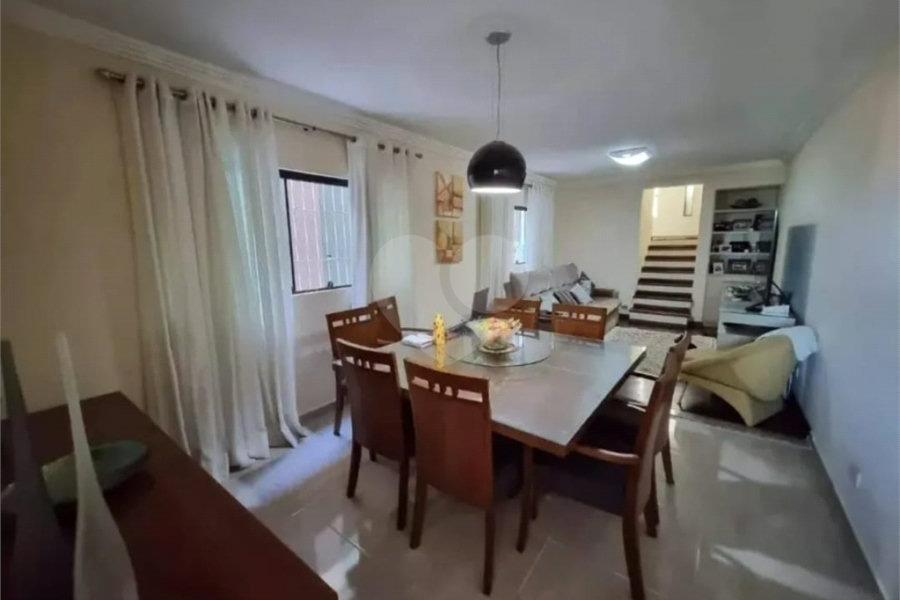 Casa à venda com 4 quartos, sendo 3 suítes, em Butantã, São Paulo, SP