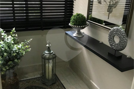 Apartamento à venda com 4 quartos, sendo 2 suítes, em Bosque da Saúde, São Paulo, SP