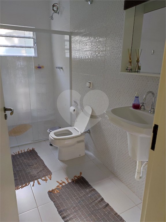 Chácara à venda com 3 quartos, sendo 2 suítes,  em Parque Varanguera, São Roque, SP
