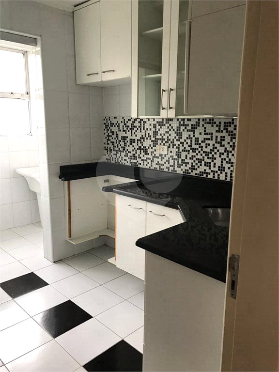 Apartamento 2 dormitórios à venda na Vila mariana.