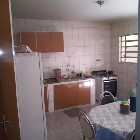 Sobrado à venda com 3 quartos em Vila Marari, São Paulo, SP