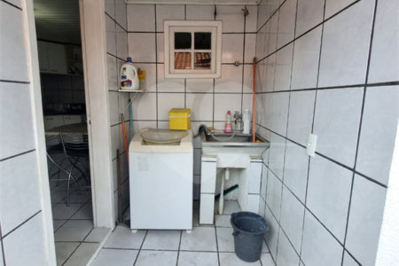 Casa à venda com 4 quartos, sendo 1 suíte, no condomínio Parque Ibiti do Paço, Sorocaba - SP