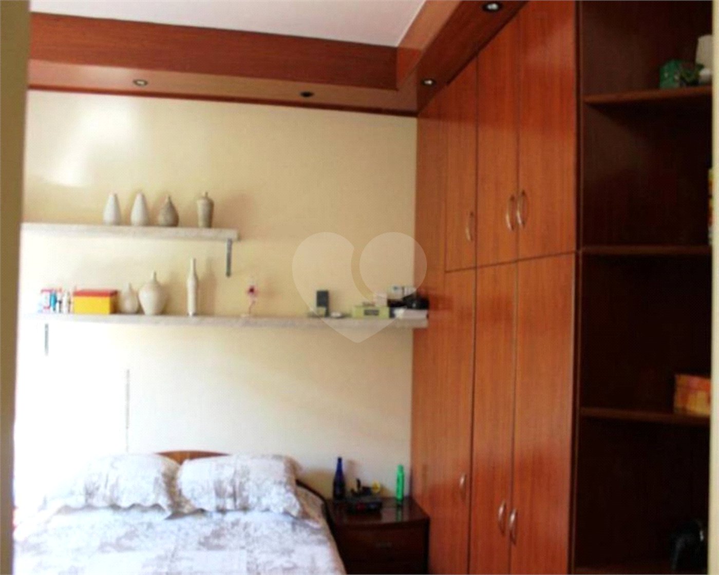 Casa à venda com 4 quartos, sendo 2 suítes, no condomínio Vinhas da Vista Alegre - Lado Sede, Vinhedo - SP