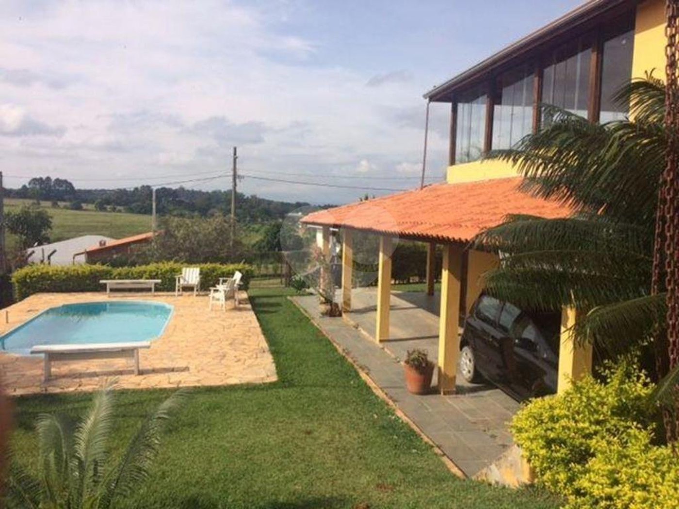 Casa à venda com 6 quartos, sendo 4 suítes, no condomínio Cond Riacho Fundo, Araçoiaba da Serra - SP