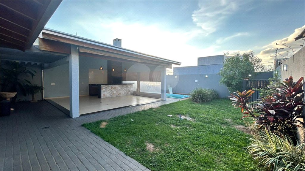 Casa à venda com 3 quartos, sendo 1 suíte,  em Ipê, Três Lagoas, MS