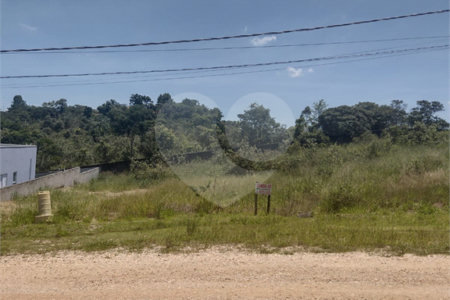 Terreno à venda no condomínio Lago Dourado, Jacareí - SP