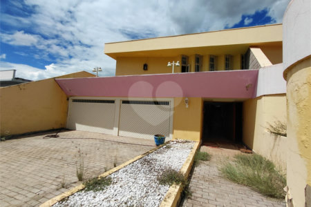 Sobrado à venda com 4 suítes em Ribeirânia, Ribeirão Preto, SP