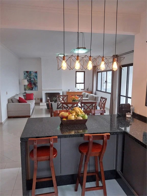 Apartamento à venda com 4 quartos, sendo 1 suíte, em Vila Ipojuca, São Paulo, SP