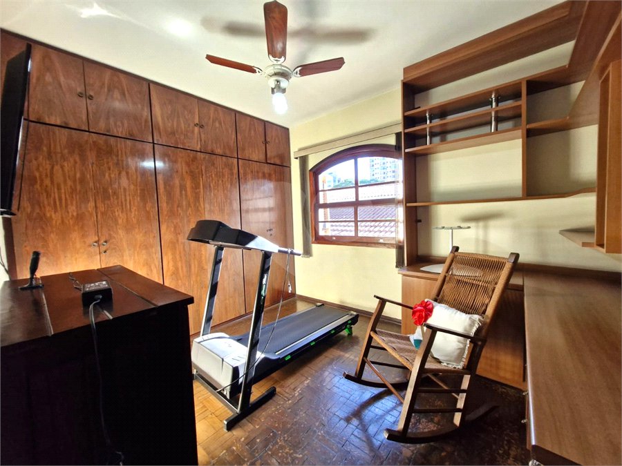 Casa à venda com 4 quartos, sendo 1 suíte, em Alto da Boa Vista, São Paulo, SP