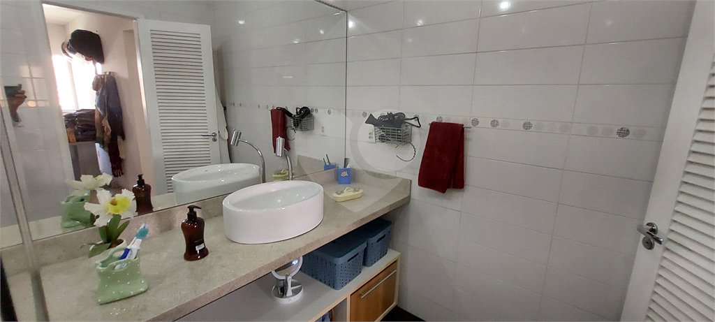 Casa de Vila à venda com 3 quartos, sendo 1 suíte,  em Tijuca, Rio de Janeiro, RJ