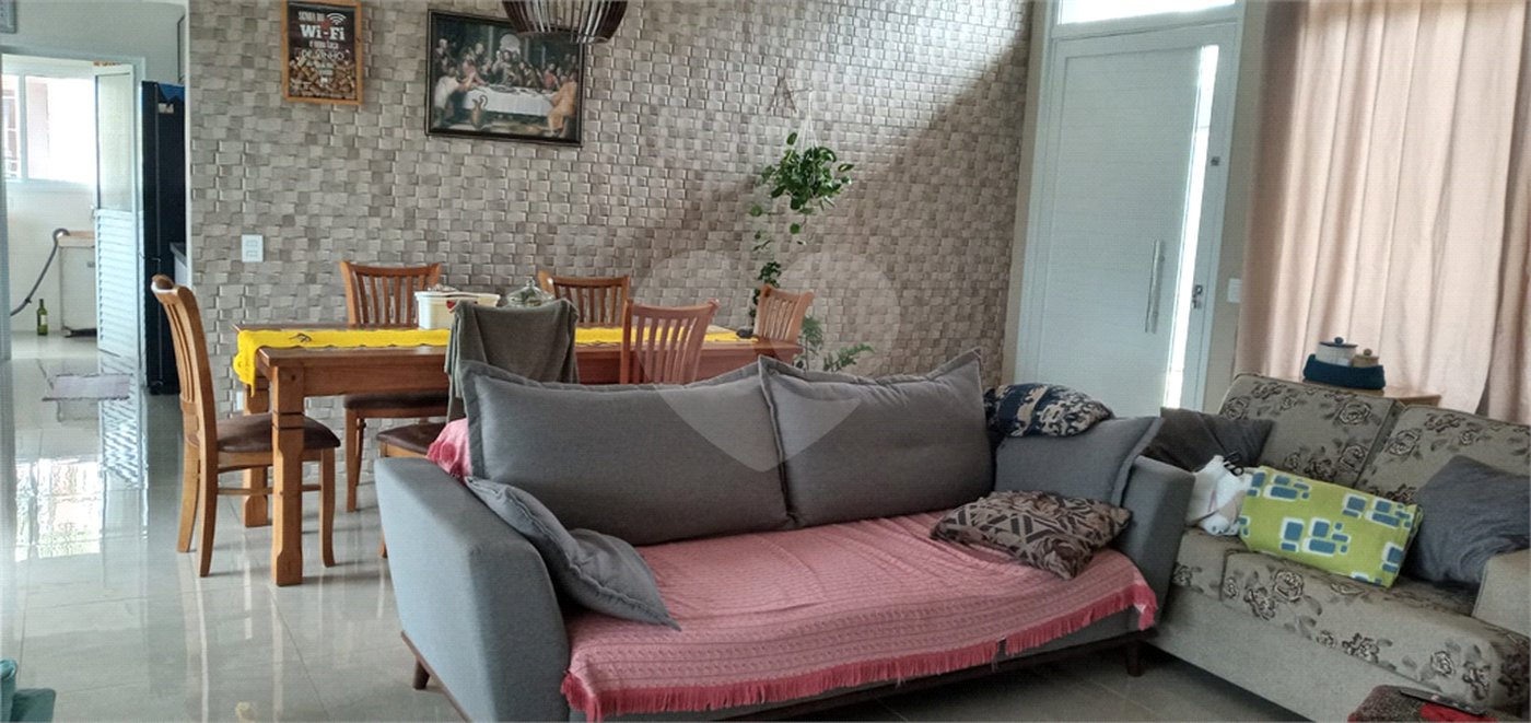 Casa à venda com 3 quartos, sendo 1 suíte, em Jardim Estância Brasil, Atibaia, SP