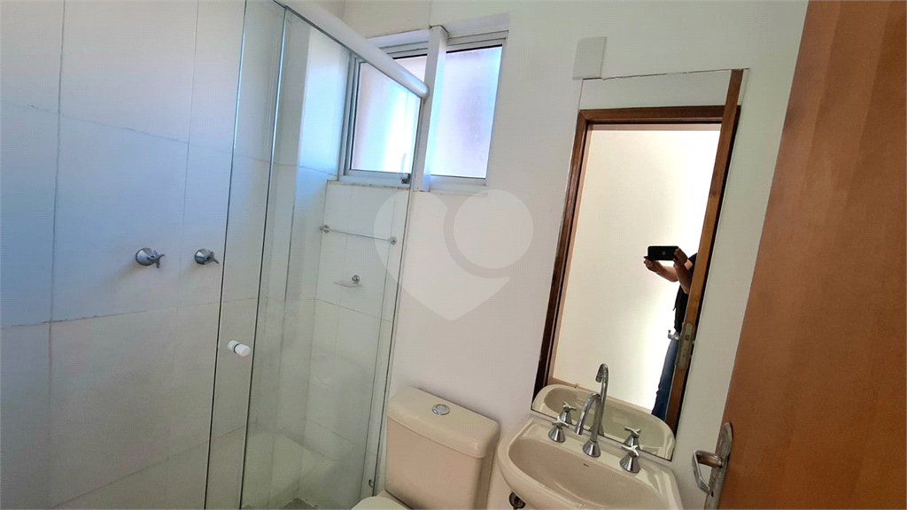 Sobrado à venda com 3 suítes em Vila Hortência, Sorocaba, SP